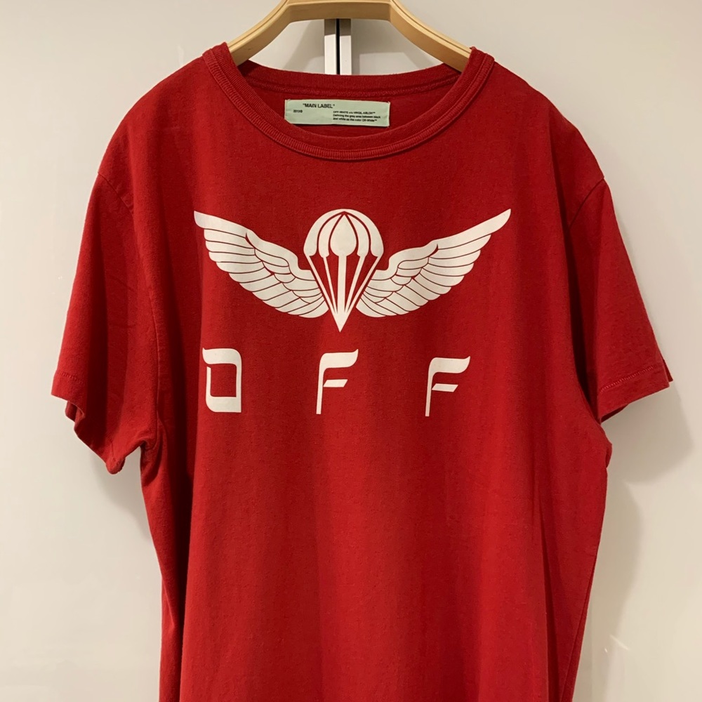 Off white Red T shirt oversized medium size